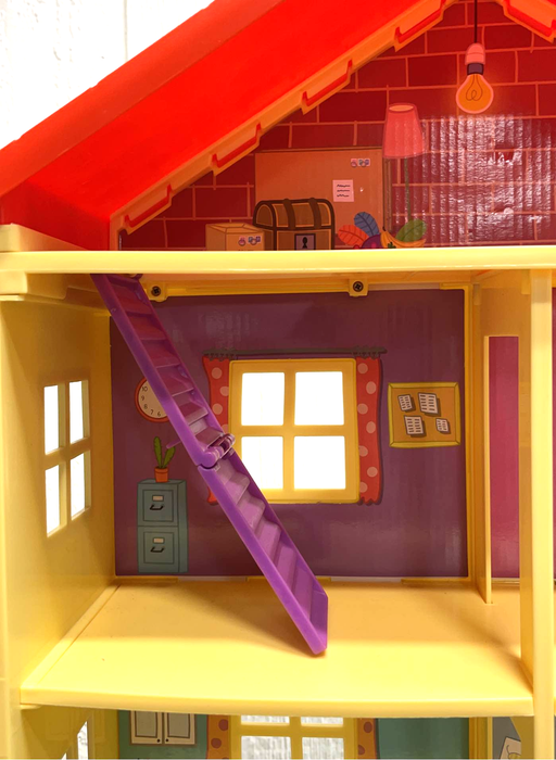 used Peppa Pig Lights & Sounds Family Home