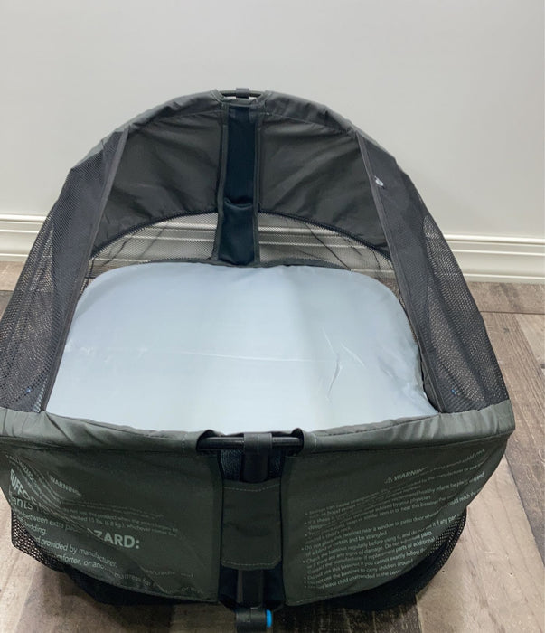 secondhand Munchkin Brica Fold 'n Go Travel Bassinet