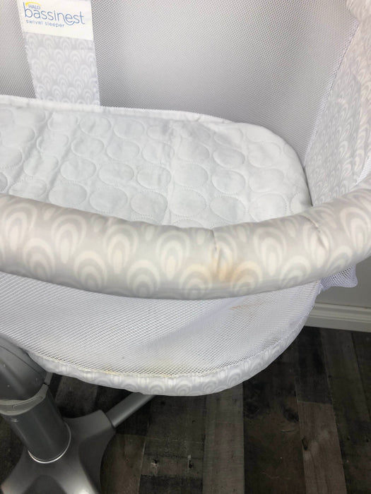 Shop Halo Bassinest Swivel Sleeper Luxe Plus Series at GoodBuy Gear