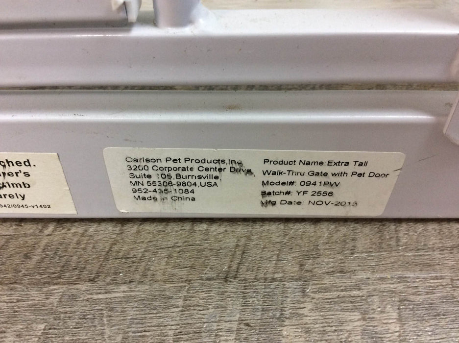 secondhand Carlson Extra-Tall Walk Through Pet Gate