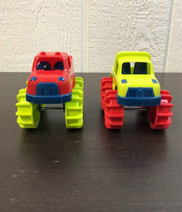 secondhand BUNDLE Toy Vehicles, -Battat Monster Trucks