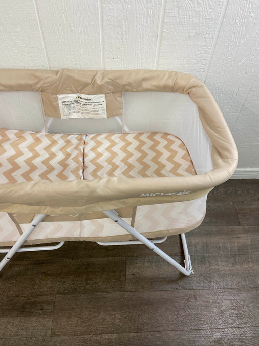 secondhand MiClassic Rocking Bassinet One-second Fold Travel Crib