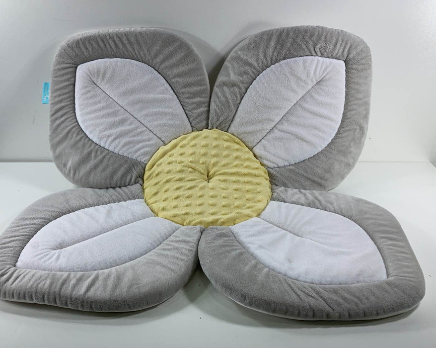 Shop Blooming Bath Baby Bath Lotus, White-Yellow at GoodBuy Gear