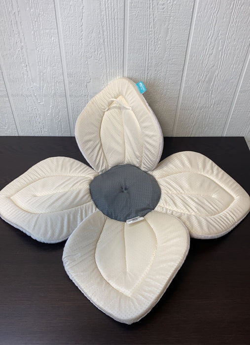 Shop Blooming Bath Lotus, Grey/Dark Grey at GoodBuy Gear