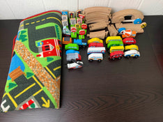 used Melissa & Doug Deluxe Road Rug Play Set