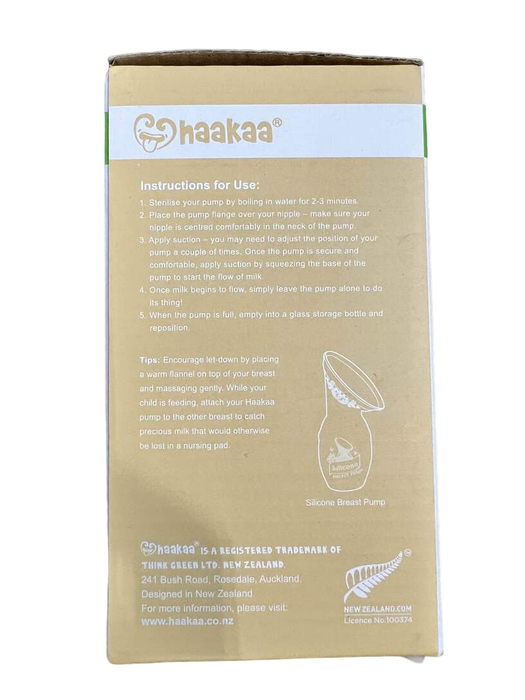Shop Haakaa Silicone Breast Pump And Flower Stopper Set at GoodBuy Gear