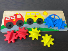 secondhand Melissa & Doug Gear Puzzle