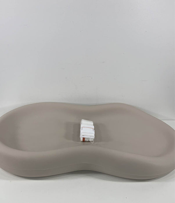 secondhand Keekaroo Peanut Changing Pad, Vanilla