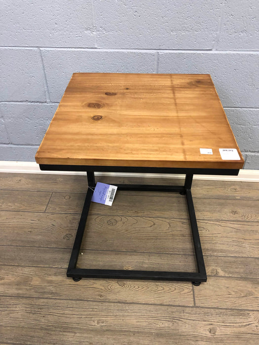 Jay Import Pinewood Side Table