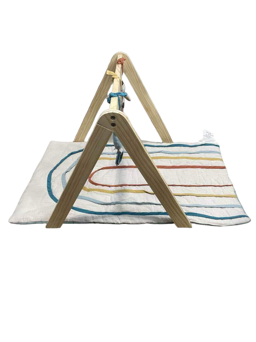 secondhand Itzy Ritzy Wooden Activity Gym Playmat With Hanging Toys