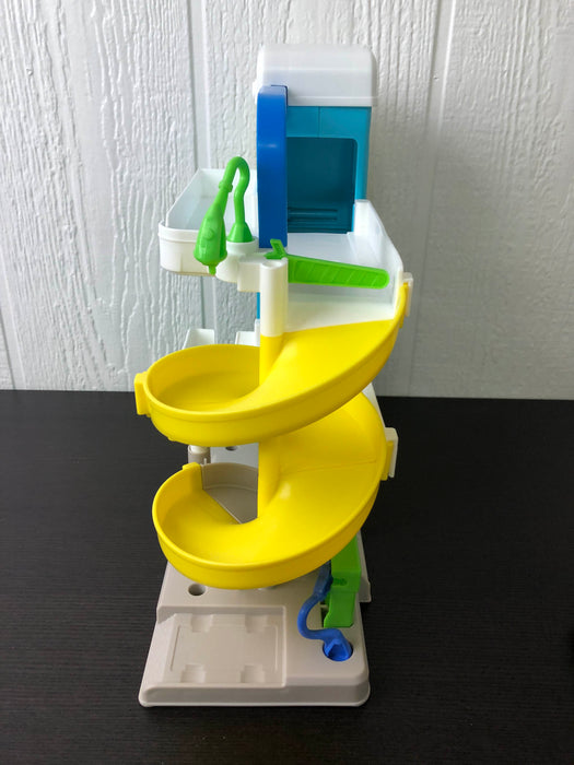 secondhand Fisher Price Little People Helpful Neighbors Wheelie Garage