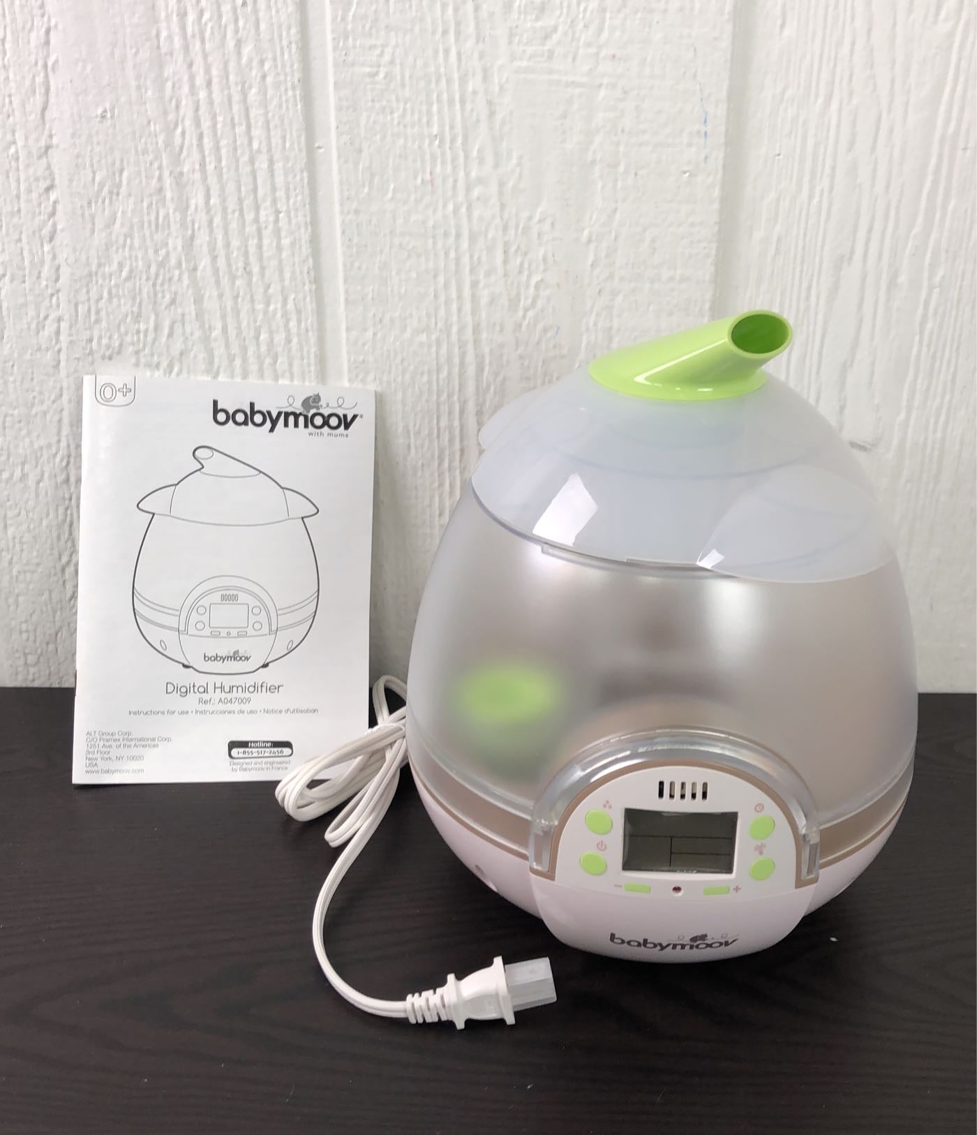 Babymoov Digital Humidifier With Programmable Humidity Control and Timer,  Night Light, and Essential Oil Diffuser