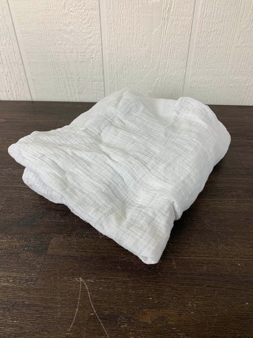 used Aden + Anais Muslin Crib Sheet