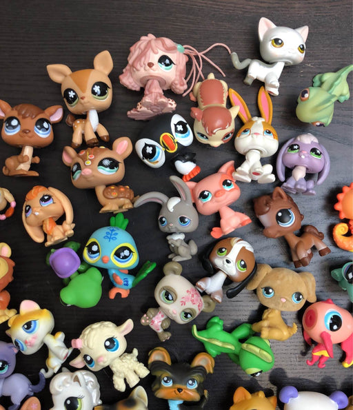 secondhand BUNDLE Littlest Pet Shop Toys