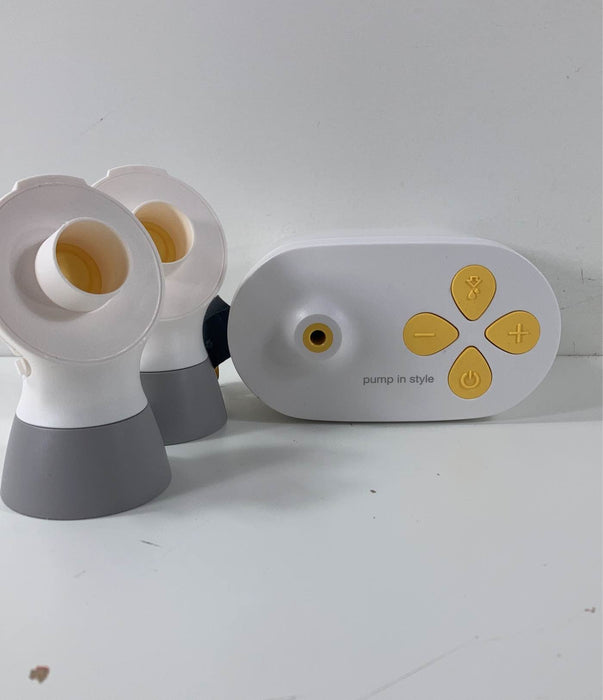 Shop Medela Pump In Style with MaxFlow at GoodBuy Gear