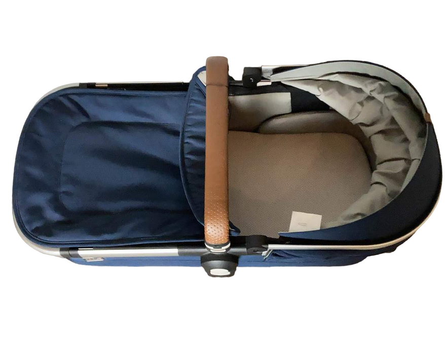 Shop Joolz Hub Bassinet at GoodBuy Gear