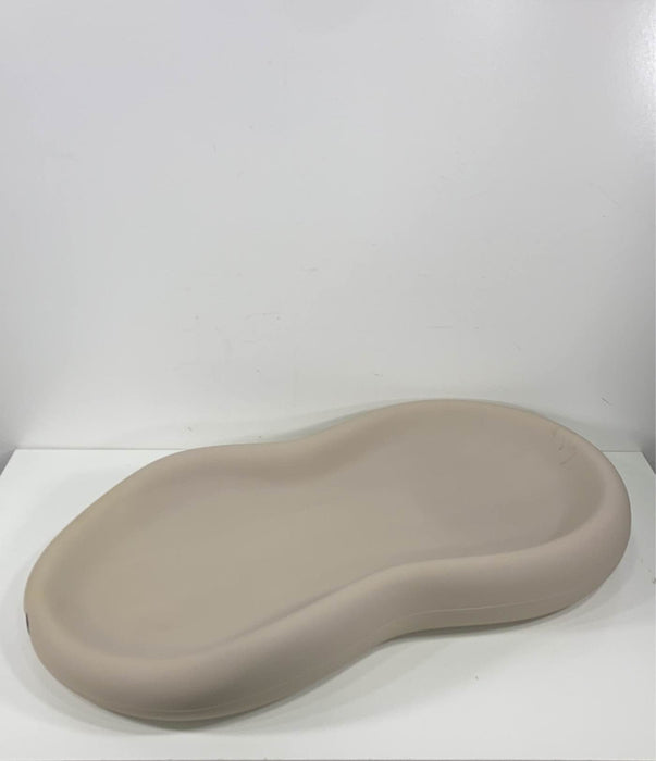 Shop Keekaroo Peanut Changing Pad, Vanilla at GoodBuy Gear