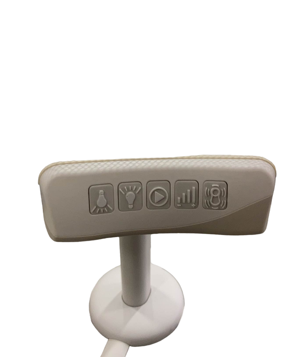 secondhand Halo BassiNest Swivel Sleeper Luxe Plus Series