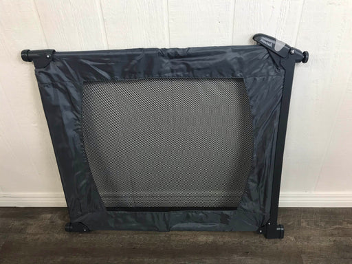 used Munchkin Fold ‘n Go Portable Gate