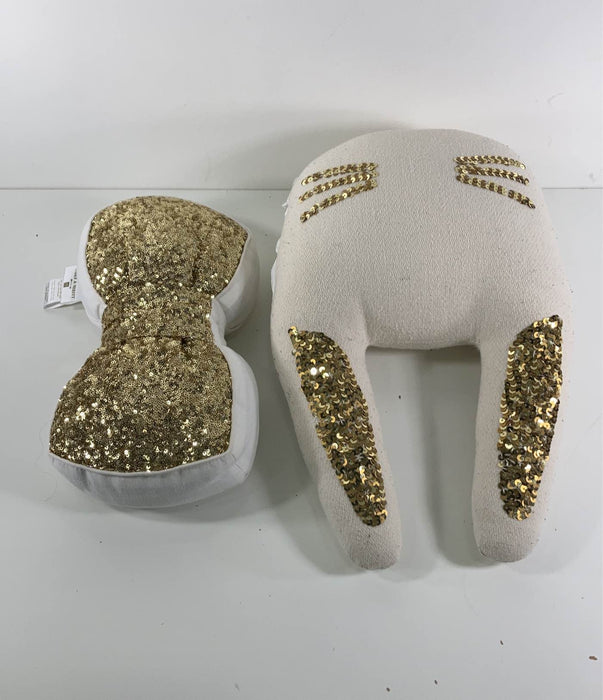 secondhand Pottery Barn Teen Emily & Meritt Room Decor