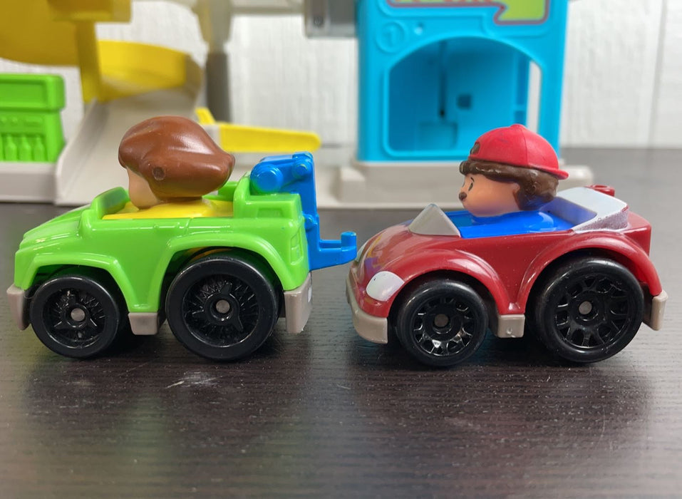 secondhand Fisher Price Little People Helpful Neighbors Wheelie Garage