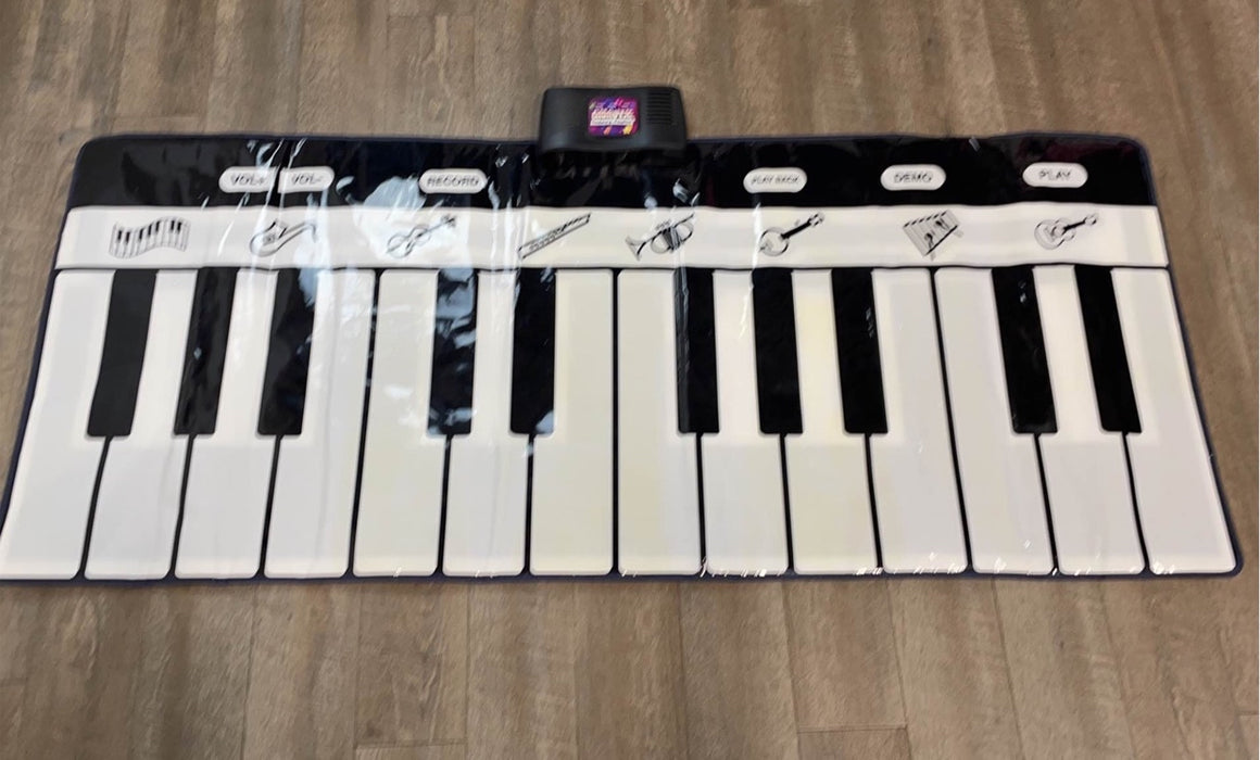 used Click N' Play Gigantic Keyboard Play Mat