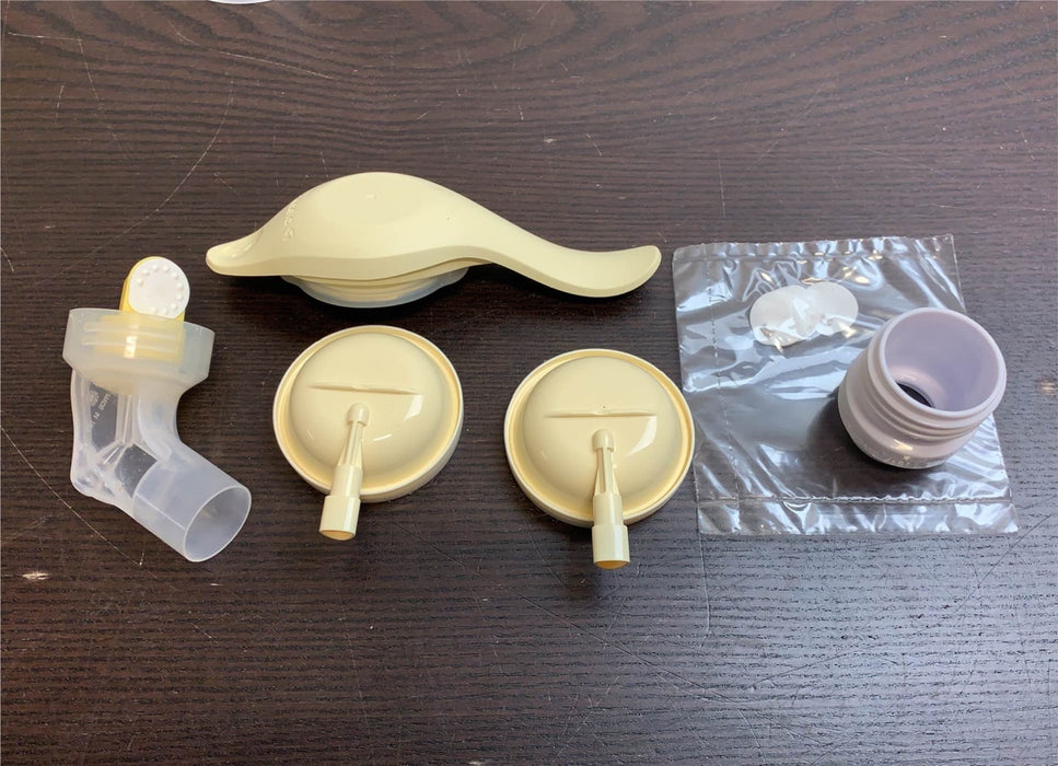 Shop BUNDLE Medela Accessories at GoodBuy Gear