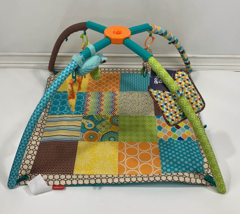 used Infantino Twist & Fold Activity Gym