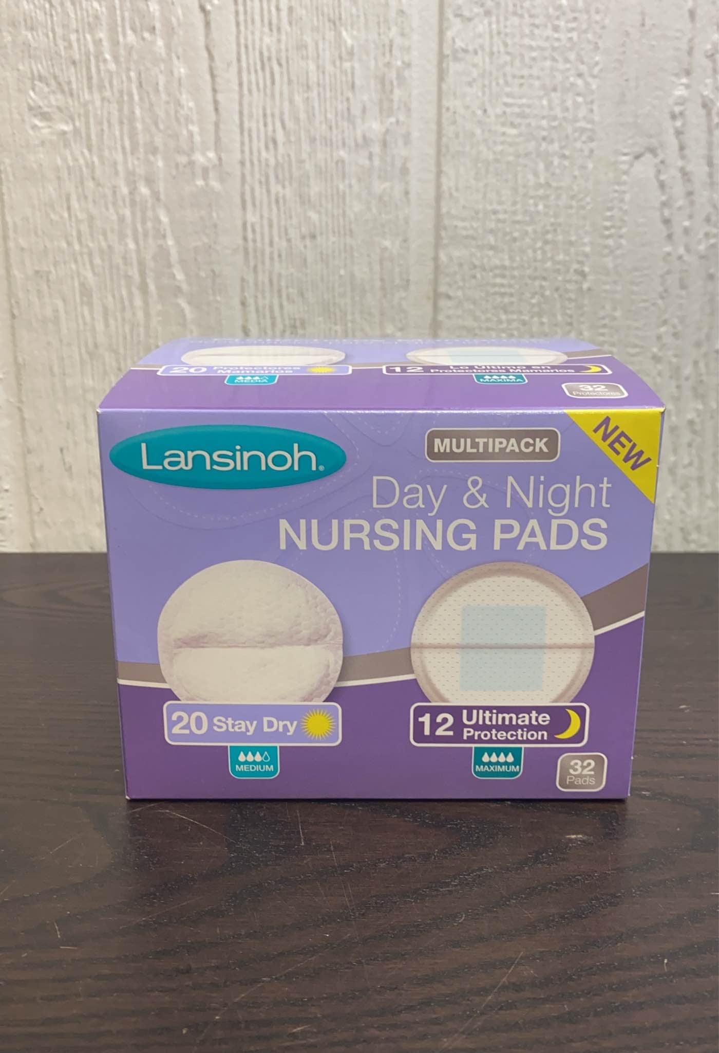 Lansinoh Day & Night Nursing Pads, 32 count 