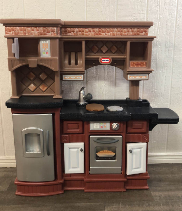 secondhand Little Tikes Cook ‘n Clean Kitchen