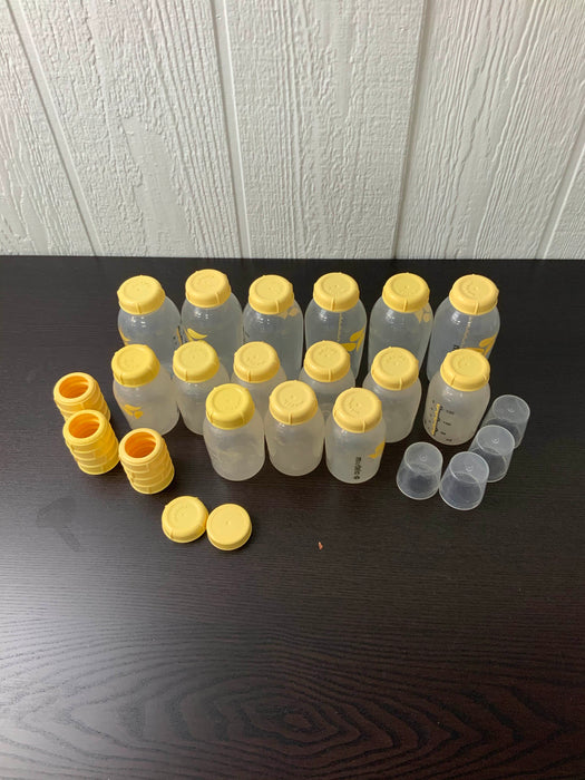 used BUNDLE Medela Bottles