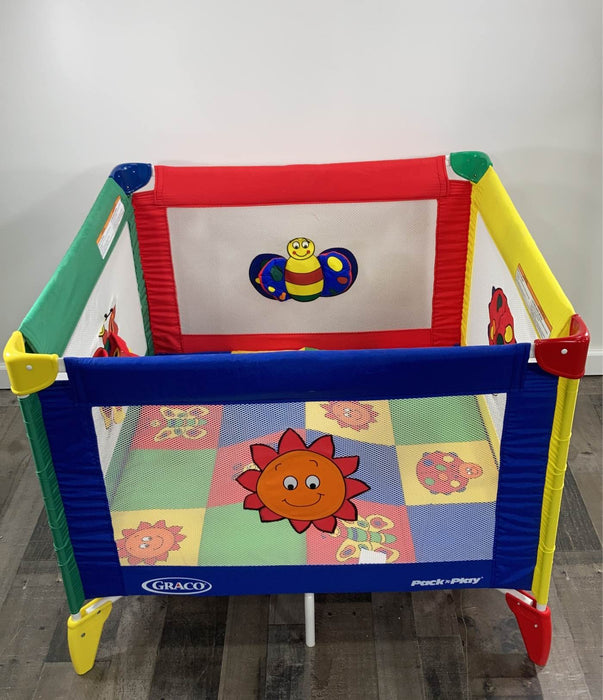 secondhand Graco Pack 'n Play Playard Totbloc