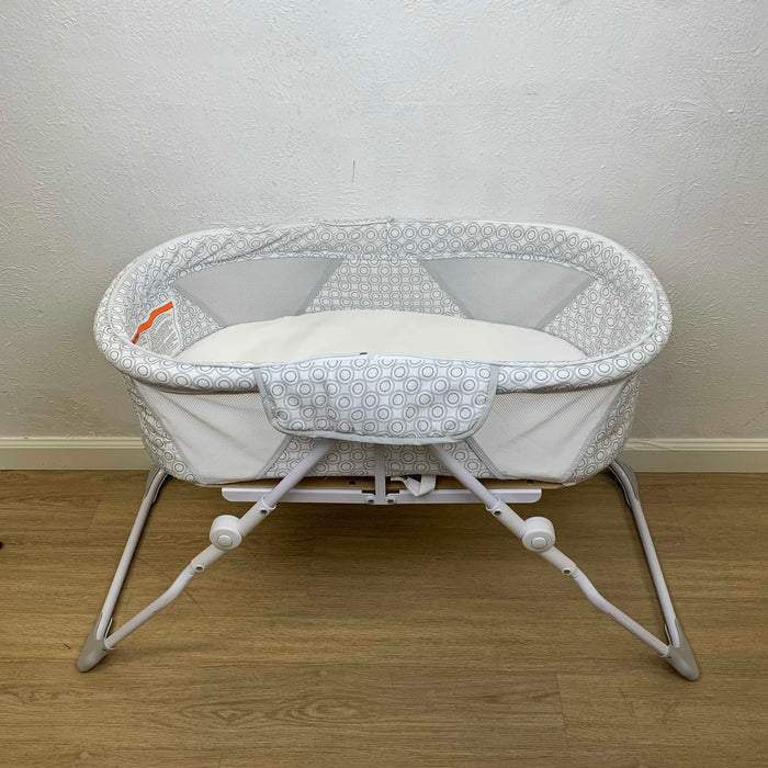 secondhand Delta Children EZ Fold Ultra Compact Travel Bassinet