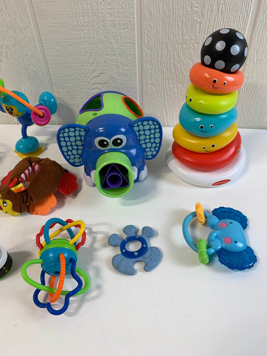 secondhand BUNDLE Grasping Toys