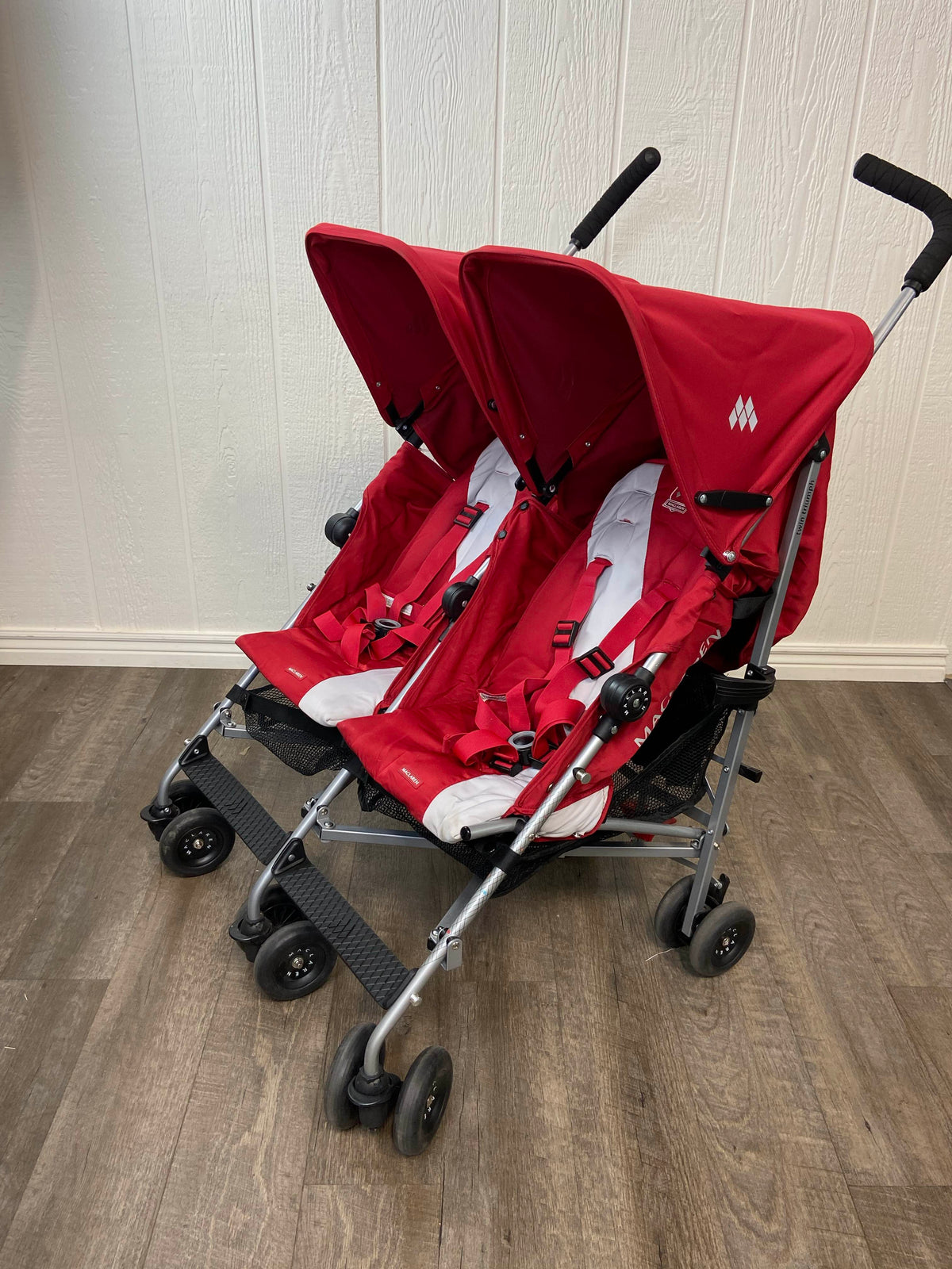 maclaren twin triumph double stroller red MacLaren Twin Triumph Stroller