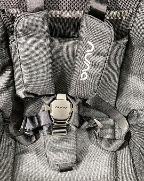 Nuna Triv Next + Pipa Urbn Travel System, 2023, Caviar