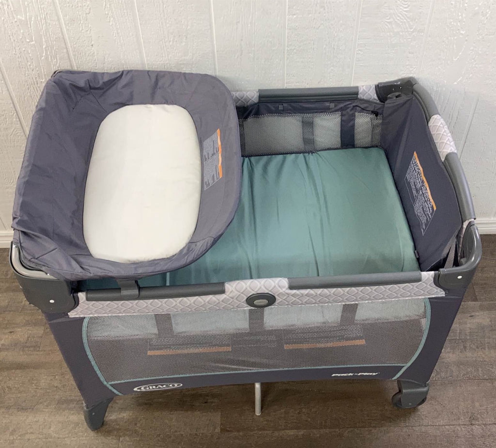 Graco Pack 'n Play Newborn Seat Playard
