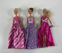 used BUNDLE Barbies