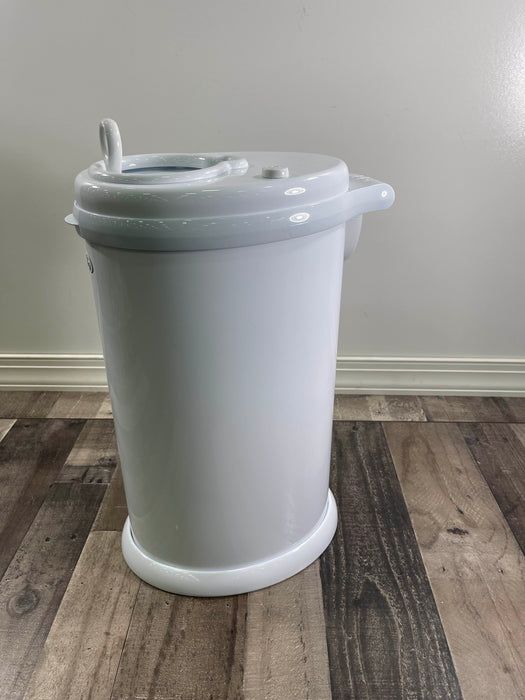 secondhand Ubbi Diaper Pail, White