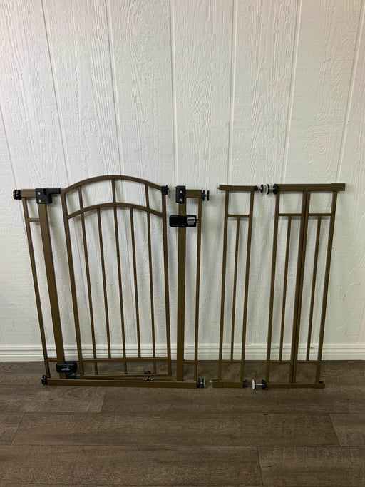 used Summer Infant Multi-Use Deco Walk Through Gate