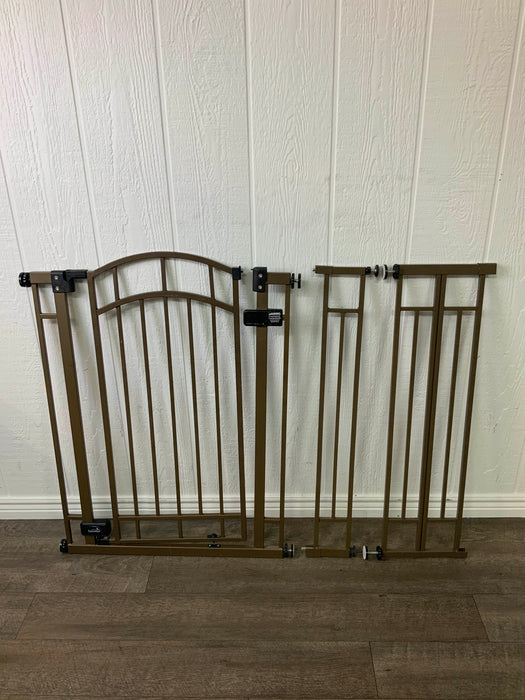 used Summer Infant Multi-Use Deco Walk Through Gate