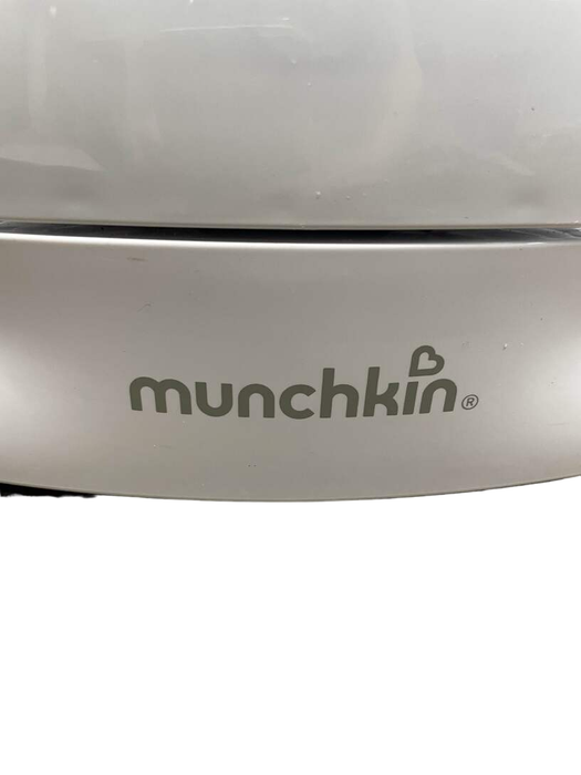 Munchkin Bluetooth Enabled Baby Swing