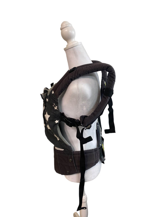 Shop Lillebaby Complete All Seasons Baby Carrier at GoodBuy Gear