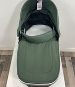 secondhand Joolz Hub Bassinet, Marvelous Green 2021