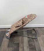 secondhand BabyBjorn Bouncer Bliss, Dark Gray Frame, Beige/Leopard Cotton Classic Quilt