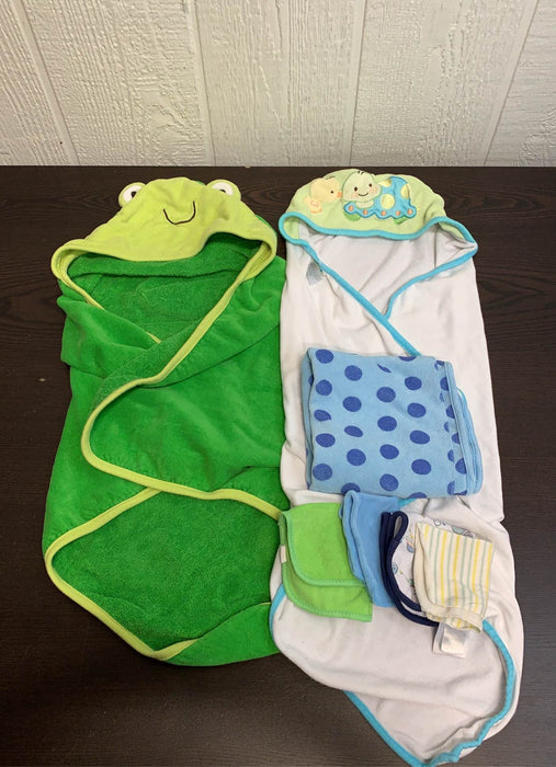 used BUNDLE Hooded Towels, With Washcloths