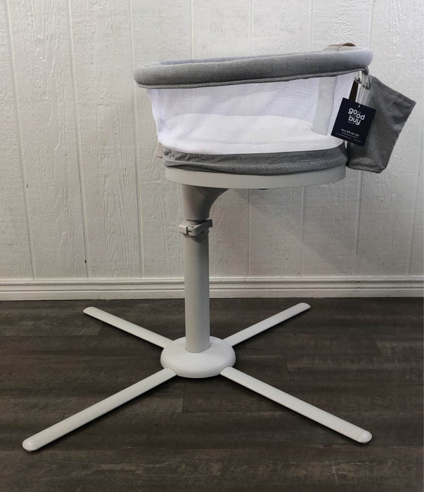 Shop Halo BassiNest Swivel Sleeper, Luxe Plus Series at GoodBuy Gear