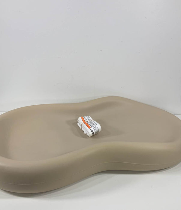 Shop Keekaroo Peanut Changing Pad, Vanilla at GoodBuy Gear