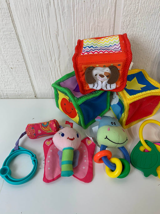 secondhand BUNDLE Grasping Toys