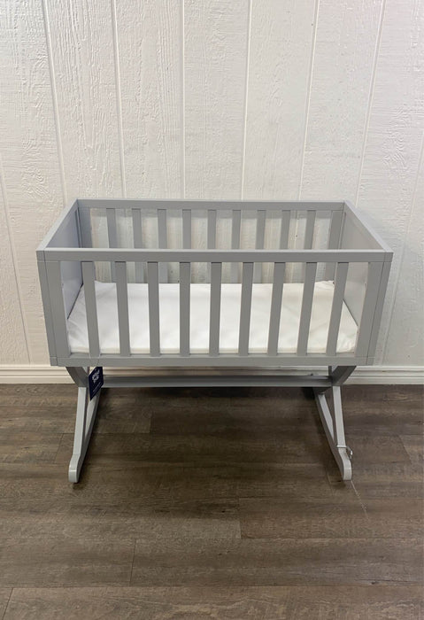 used Dream On Me Haven Cradle